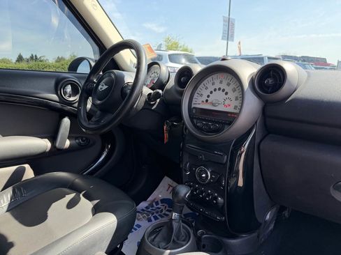 Used 2012 MINI Cooper Countryman FWD image 18