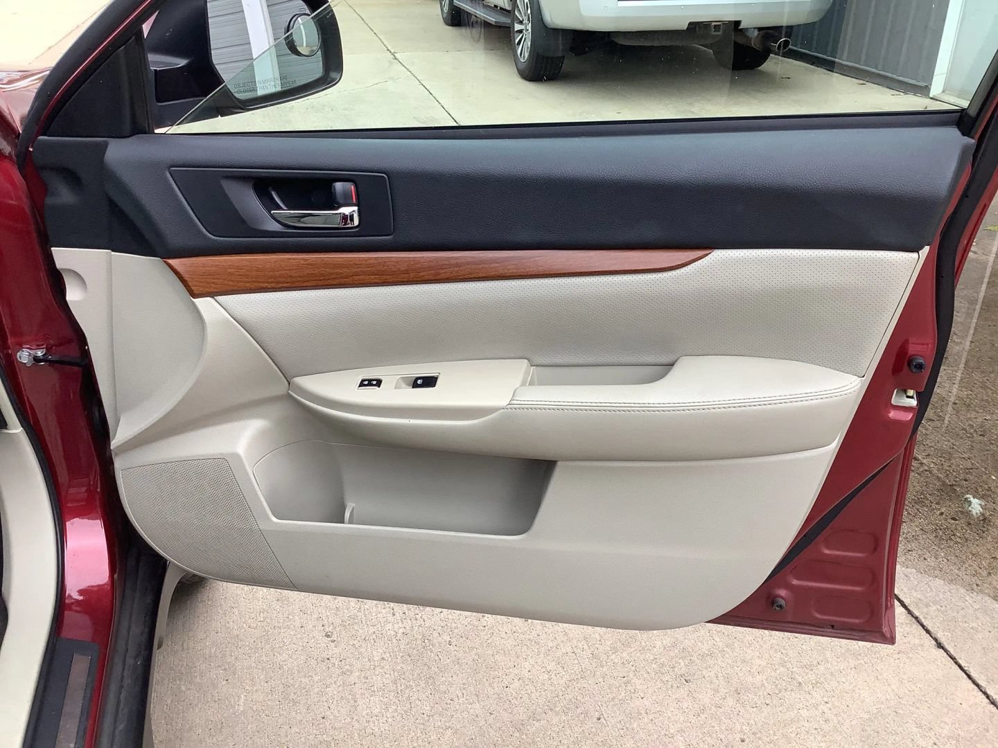 Used 2013 Subaru Outback 2.5i Limited AWD/4WD image 15