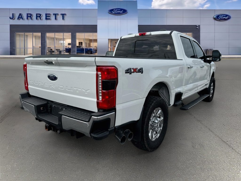 Used 2023 Ford F350 Lariat w/ Lariat Ultimate Package AWD/4WD image 4