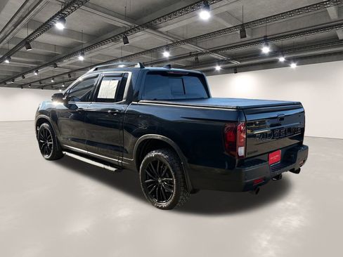 Used 2024 Honda Ridgeline Black Edition image 14