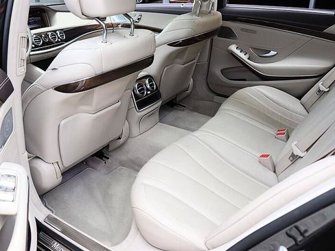 Used 2015 Mercedes-Benz S 550 Sedan image 15