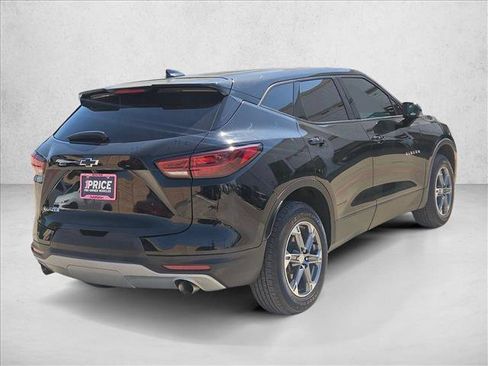 Used 2023 Chevrolet Blazer LT w/ Driver Confidence Package FWD image 5