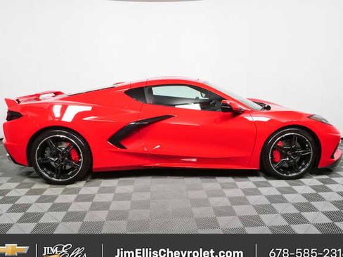 Used 2021 Chevrolet Corvette Stingray Premium Cpe w/ Z51 Performance Package RWD image 2