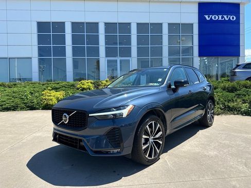 Certified 2024 Volvo XC60 B5 Plus w/ Protection Package Premier AWD/4WD image 43