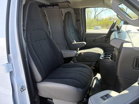 New 2026 Chevrolet Express 3500 w/ Driver Convenience Package RWD image 22