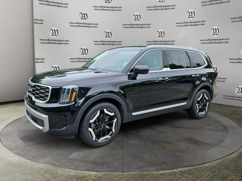 Used 2023 Kia Telluride S FWD image 1