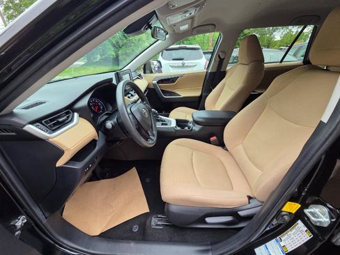 Used 2020 Toyota RAV4 LE w/ All Weather Liner Package AWD/4WD image 14
