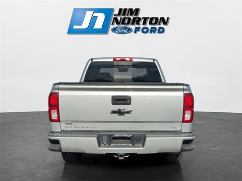 Used 2017 Chevrolet Silverado 1500 LTZ Z71 w/ LTZ Plus Package image 4