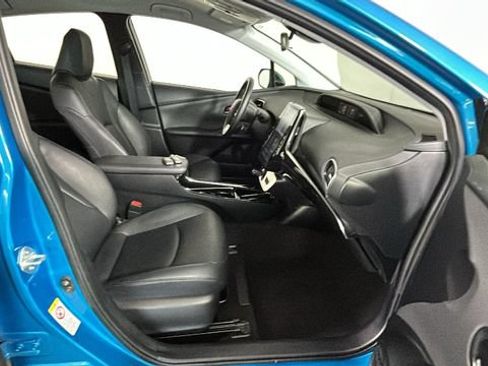 Used 2019 Toyota Prius Prime Premium FWD image 30