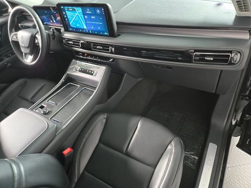 New 2026 Lincoln Aviator AWD image 21