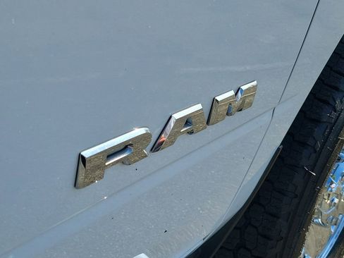 Used 2022 RAM 2500 Big Horn image 8