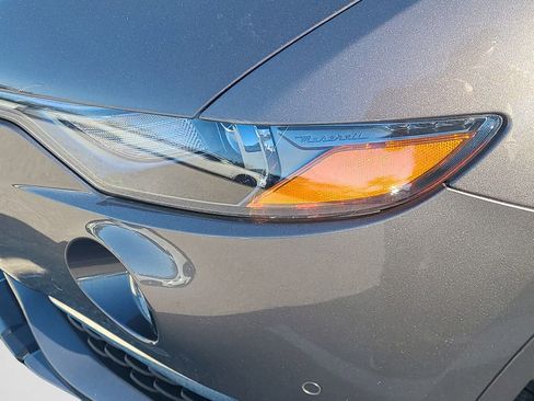 Used 2022 Maserati Levante GT image 8