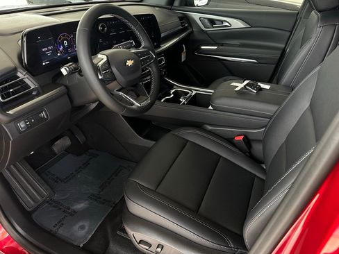 New 2026 Chevrolet Traverse LT image 10