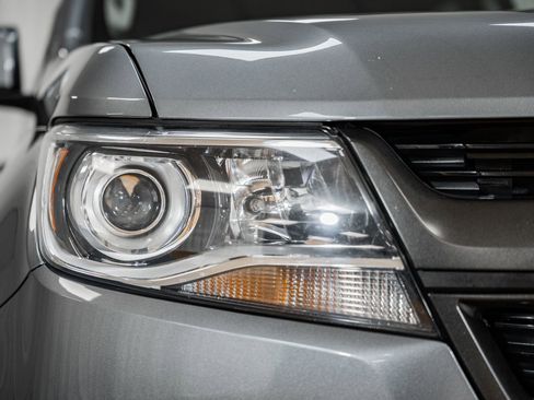 Used 2018 Chevrolet Colorado Z71 image 9