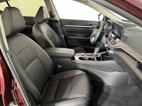 Used 2024 Nissan Altima 2.5 SL image 33