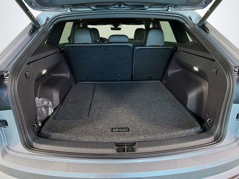 New 2026 Volkswagen Atlas Cross Sport SEL Premium R-Line image 28