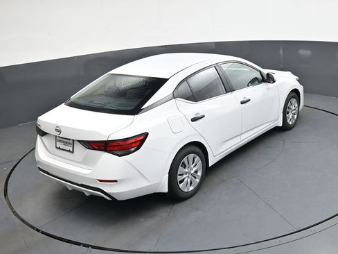 Certified 2025 Nissan Sentra S image 29