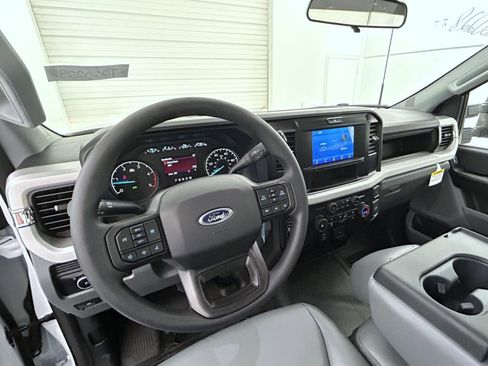New 2026 Ford F550 4x4 Regular Cab Super Duty image 13