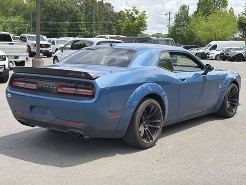 Used 2023 Dodge Challenger R/T Scat Pack RWD image 5