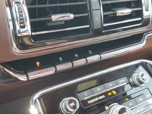 Used 2021 Lincoln Navigator L Black Label AWD/4WD image 27