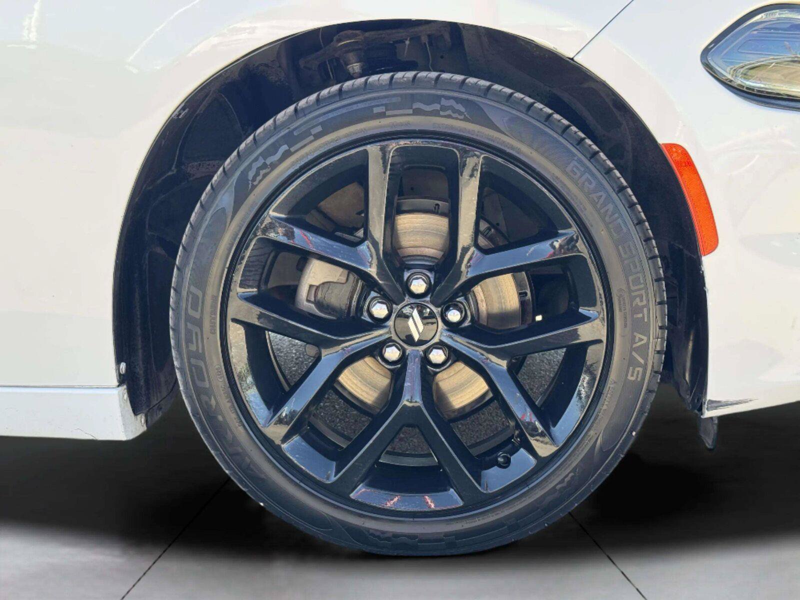 Used 2019 Dodge Charger SXT w/ Blacktop Package RWD image 58