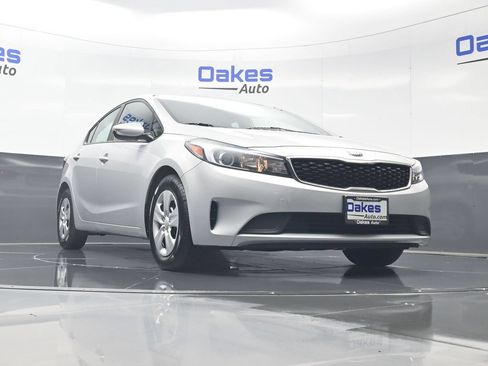 Used 2017 Kia Forte LX FWD image 34
