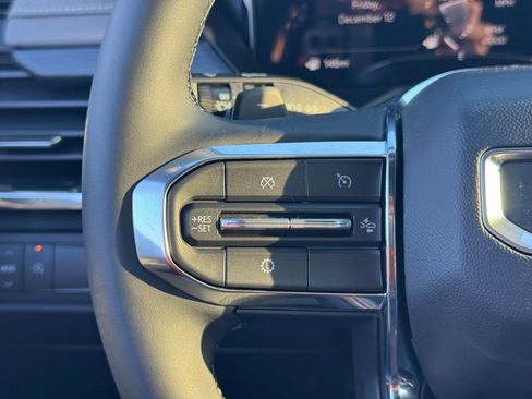 New 2026 GMC Acadia Elevation image 26