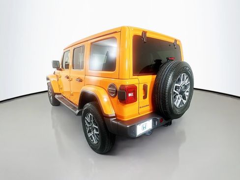 Used 2025 Jeep Wrangler Unlimited Sahara AWD/4WD image 7