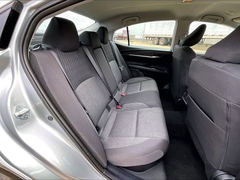 Used 2025 Toyota Camry LE image 27