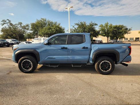 Used 2026 Toyota Tacoma TRD Off-Road AWD/4WD image 4
