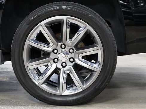 Used 2016 Chevrolet Suburban LTZ AWD/4WD image 38