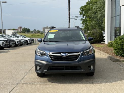 Used 2022 Subaru Outback Premium AWD/4WD image 19