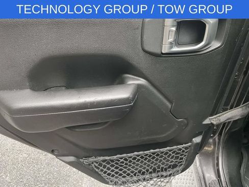 Used 2019 Jeep Wrangler Unlimited Sport S AWD/4WD image 15