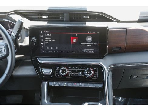 Used 2026 GMC Sierra 2500 Denali Ultimate AWD/4WD image 12