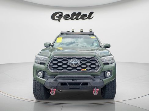 Used 2021 Toyota Tacoma TRD Off-Road w/ Technology Package AWD/4WD image 3
