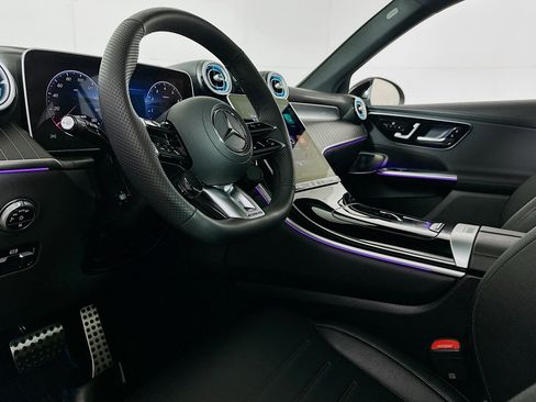 Used 2025 Mercedes-Benz GLC 43 AMG 4MATIC w/ Driver Assistance Package image 7