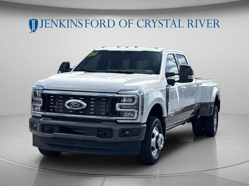 Used 2017 Ford F250 King Ranch w/ King Ranch Ultimate Package AWD/4WD image 13