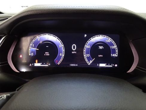 Certified 2023 Jeep Grand Cherokee Limited w/ Black Appearance Package AWD/4WD image 15