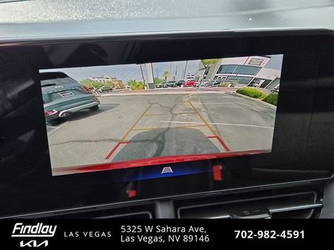 Used 2025 Chevrolet Trax RS w/ Sunroof Package FWD image 27
