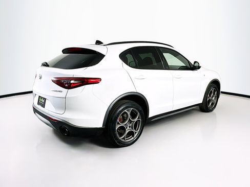 Used 2022 Alfa Romeo Stelvio Ti image 9