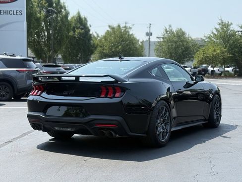 Used 2024 Ford Mustang GT Premium w/ GT Performance Package image 7