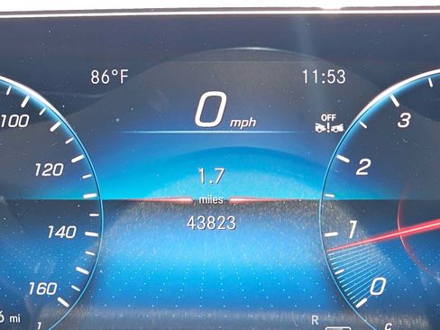 Used 2023 Mercedes-Benz GLA 250 image 24
