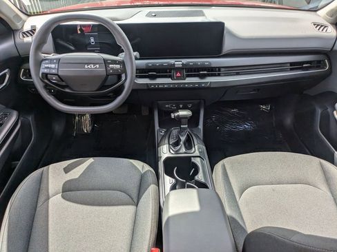 Used 2025 Kia K4 LXS image 23