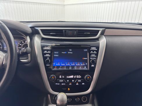 Used 2017 Nissan Murano Platinum w/ Platinum Technology Package AWD/4WD image 18