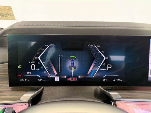 Used 2024 BMW i7 eDrive50 w/ M Sport Package RWD image 24