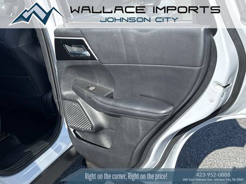 Used 2025 Mitsubishi Outlander AWD image 39
