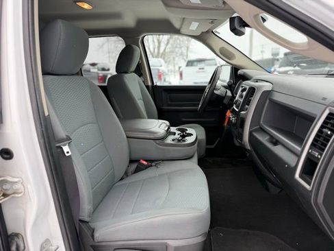Used 2016 RAM 1500 ST w/ SXT Appearance Group image 17