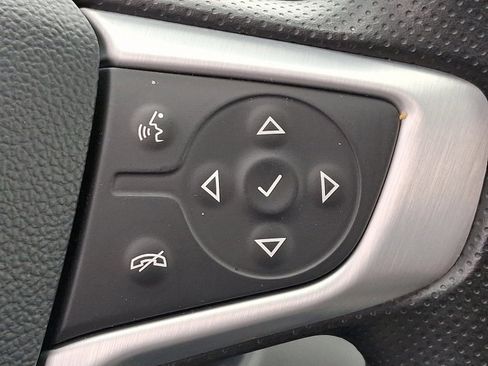 Used 2023 GMC Terrain SLE w/ Driver Convenience Package image 21