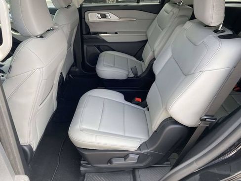 New 2026 Ford Explorer Active w/ Active Comfort Package AWD/4WD image 11