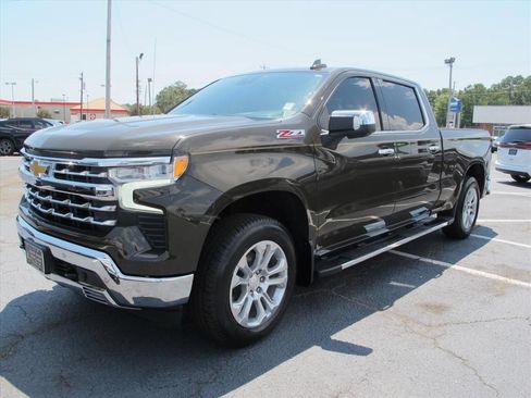 Used 2023 Chevrolet Silverado 1500 LTZ w/ LTZ Convenience Package II AWD/4WD image 8